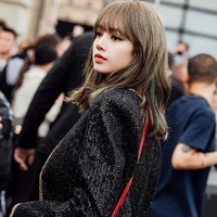 LALISA MANOBAN (Cô)