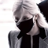 park chaeyoung(chị)