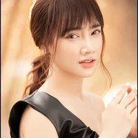 Nhã Phương ( mẹ Ngọc)