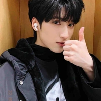 Nghiêm Hạo Tường 