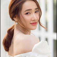 Nhã Phương( mẹ Ngọc)