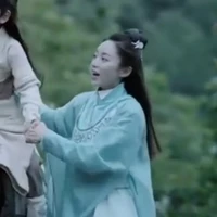 Tàng Sắc Tán Nhân
