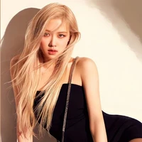 Park Chaeyoung(Bạn Y,Người yêu Lisa)