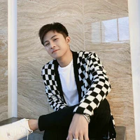 Gin Tuấn Kiệt( bn thân Huy, Jun)