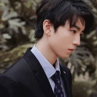 Vương Tuấn Khải