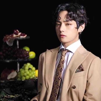 Kim Taehyung ( Ny của SeokJin )