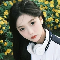 Ngô Lộ Vy_LV