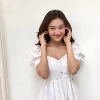 Ngọc( bạn thân Ngân)