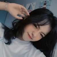 Nguyễn Hàn Tiệp Linh_Yuri