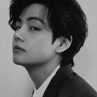 Kim Taehyung- Hắn