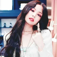 KIM JENNIE ( Nì )