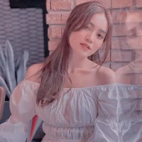 Lan Ngọc ( Ms. Marry )