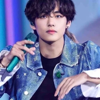 Kim taehyung (v)