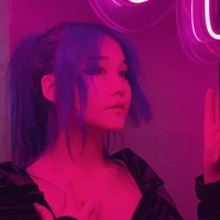 Luna ( chị Alina )
