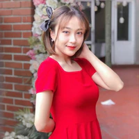 Vũ Thùy Anh em họ Tuấn