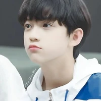 Trần Thiên Nhuận ( cậu )