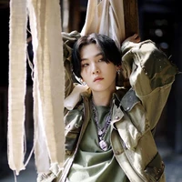 Suga ( cha y/n , Rosé)