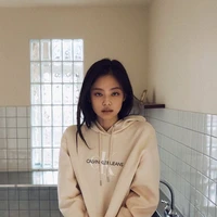 KIM JENNIE