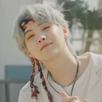 Min Yoongi _ Suga