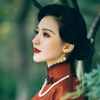 cô diệp( cô chủ nhiệm)