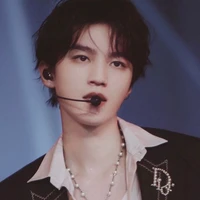 Vương Tuấn Khải/anh/