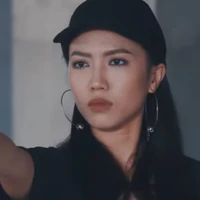 Nữ