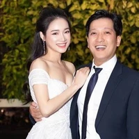 Ba mẹ Ngọc