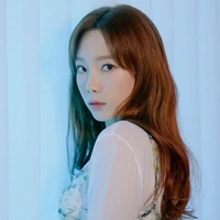 Taeyeon(mẹ các cô)