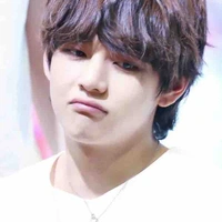 Kim V lúc nhỏ 