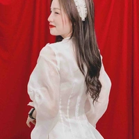 Thị Nhung(Ny Tuấn,em gái Hoàng)