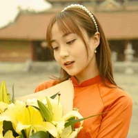 Thuỳ Anh(em gái Tuấn)