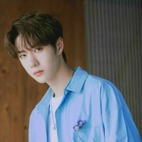 vương nhất bác