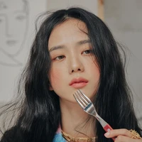 KIM JISOO