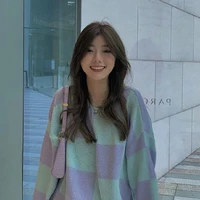 Elly(bạn thân Ngân)