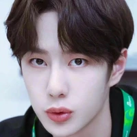 Vương Nhất Bác(anh Trình Tiêu Tiêu )