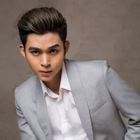 Jun(bạn thân Huy)
