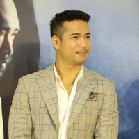 Vinh(bạn thân Huy)