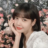 lalisa manolban -18 tuổi (cô)