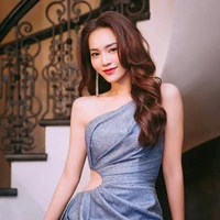 Lan Ngọc (hoa khôi khối 11,em Sam)