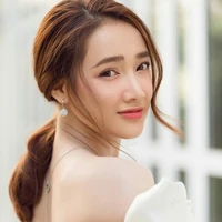 Nhã Phương (mẹ Huy)