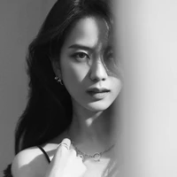 Kim Jisoo ( chị )