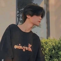 Kim Ngưu〈Tau.rr〉
