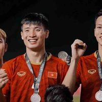  Dũng Tư