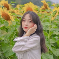 Thùy Anh bạn nhung