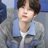 vương Nhất Bác