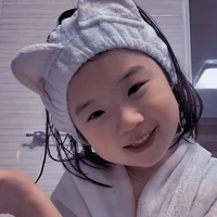 Nu9 hồi bé