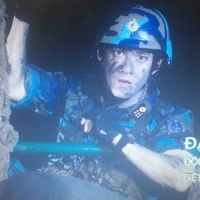 Đại uý duy kiên ( quái thú )