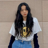 Kim jisoo ( bạn thân lisa)