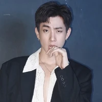 Off Jumpol Adukittiporn