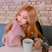 Park Chaeyoung ( Rosé/Chaeng)